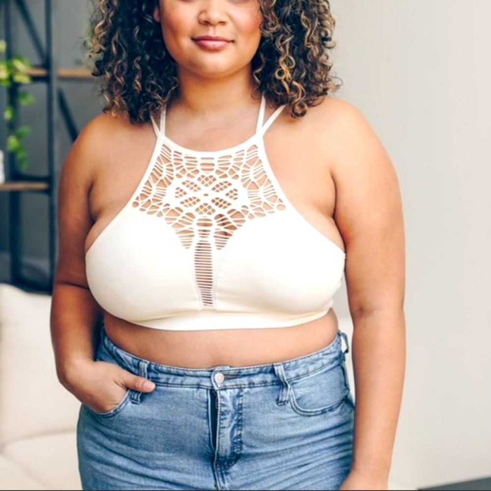 PLUS SIZE HALTER BRALETTE WHITE/CREAMY